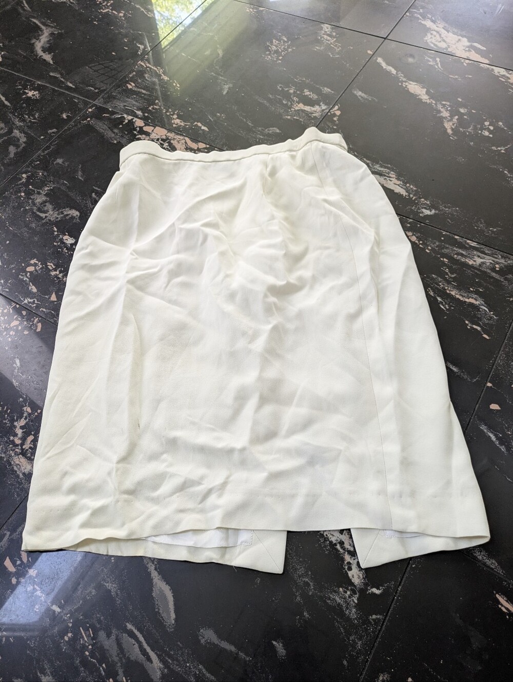 Donna Karen Essentials Off White Skirt Size 12